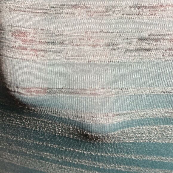 Nike Top   - Picture 7 of 8